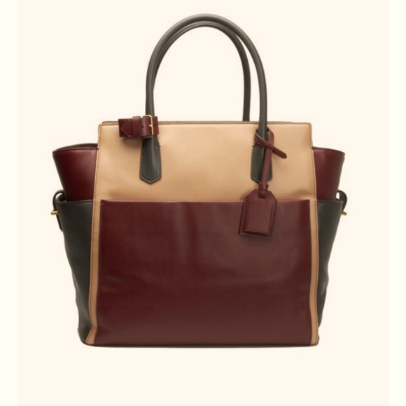 Reed Krakoff Handbags - FLASH SALE REED KRAKOFF Bag 🔥🔥🔥🔥🔥🔥